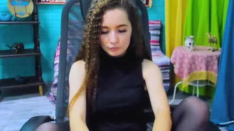 zianichols online show from January 30, 2025, 3:29 pm