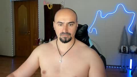Ziesh online show from May 17, 2026, 10:11 am
