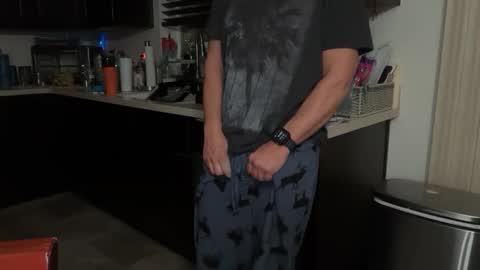 Snapshot of zimmy22 chatting on January 13, 2026, 12:21 pm Zimmy22 online show from January 13, 2026, 12:21 pm