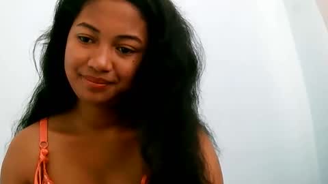 Snapshot of zina479102 chatting on May 20, 2026, 5:24 am elly online show from May 20, 2026, 5:24 am