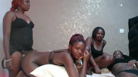 Zinadine online show from February 23, 2026, 4:48 pm