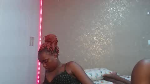 Zinadine online show from March 4, 2026, 4:29 am