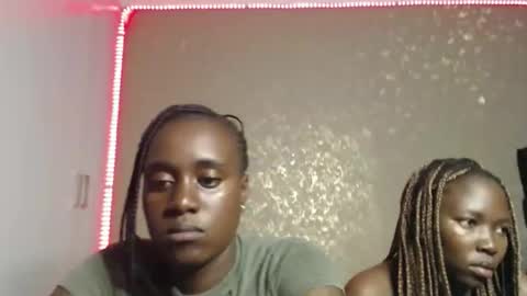 Zinadine online show from March 22, 2026, 3:32 am