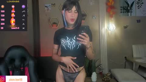 Snapshot of zion__lee chatting on February 19, 2026, 11:34 pm Zion online show from February 19, 2026, 11:34 pm