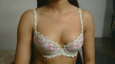 Snapshot of ziyaa_1 chatting on June 24, 2026, 3:49 am Ziyaa online show from June 24, 2026, 3:49 am