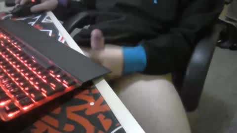 Snapshot of zkraston11 chatting on December 19, 2024, 3:51 am zkraston11 online show from December 19, 2024, 3:51 am