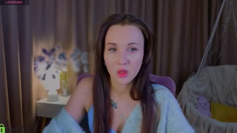 Snapshot of zlata__fox chatting on October 10, 2025, 5:12 pm Zlata  Mon Tue Thu Fri Sun Sa GMT 3 0000pm - 0600pm  online show from October 10, 2025, 5:12 pm