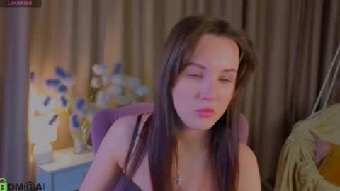 Snapshot of zlata__fox chatting on October 26, 2025, 4:13 pm Zlata  Mon Tue Thu Fri Sun Sa GMT 3 0000pm - 0600pm  online show from October 26, 2025, 4:13 pm