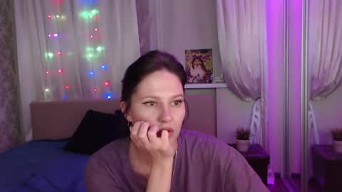 Zlata online show from May 10, 2026, 8:47 pm