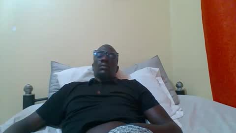 Zlatann2012 online show from September 16, 2025, 8:43 pm