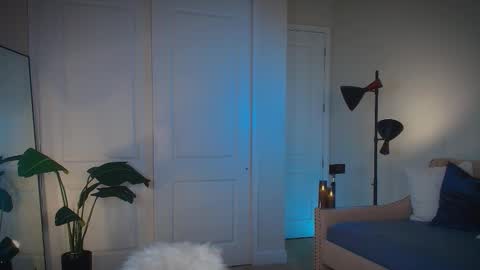 Snapshot of zlicious chatting on September 25, 2025, 10:24 pm Zara Join next live at 5PM EST online show from September 25, 2025, 10:24 pm