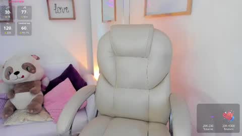 Zobe Love online show from June 24, 2026, 5:01 pm