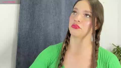 ZOE online show from February 25, 2025, 11:00 pm