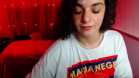 Snapshot of zoe_0111 chatting on February 14, 2025, 6:19 pm zoe_0111 online show from February 14, 2025, 6:19 pm