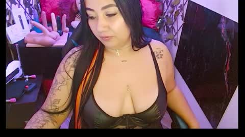zoe online show from April 21, 2026, 2:51 am