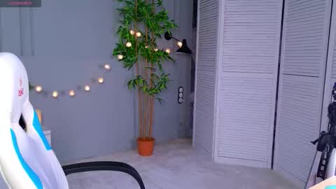 Im Zoe online show from March 20, 2026, 2:00 pm