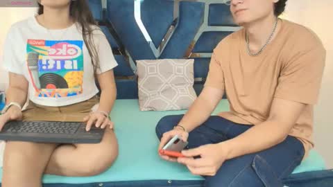 Zoe and dylan  online show from November 11, 2025, 12:16 pm