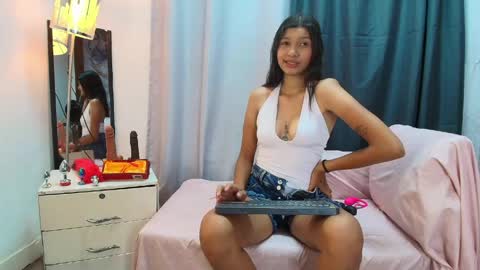 Snapshot of zoe_blake1 chatting on May 15, 2026, 4:08 am Zoe Blake online show from May 15, 2026, 4:08 am