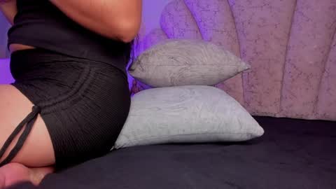 zoe_blosson online show from May 24, 2026, 1:54 am