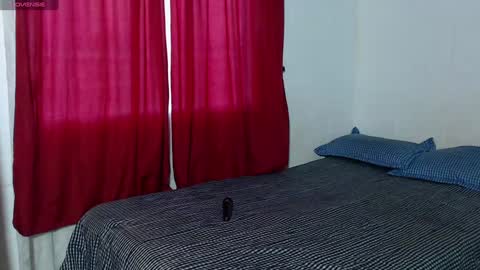 Zoe Bronw online show from December 18, 2024, 11:13 am