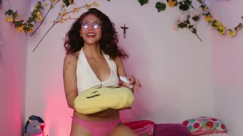 Snapshot of zoe_ch_ chatting on September 23, 2025, 6:38 am zoe_ch_ online show from September 23, 2025, 6:38 am