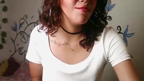 zoe_ch_ online show from May 12, 2026, 5:59 am