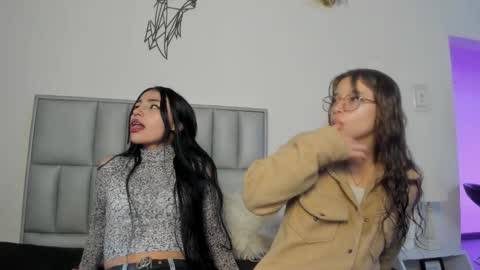 zoe_dear online show from March 28, 2026, 7:57 pm