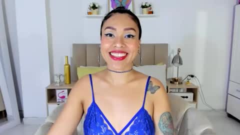 Zoe Gruber online show from May 8, 2026, 1:33 am