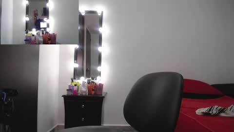 zoe hotxxx online show from January 10, 2025, 2:55 pm