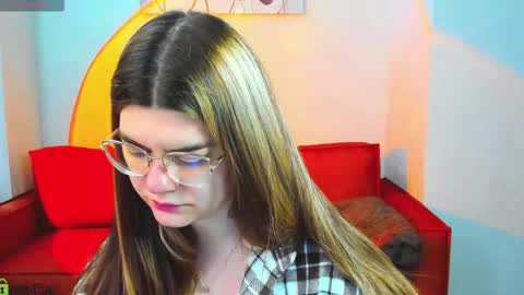 Zoe online show from March 2, 2026, 3:52 am