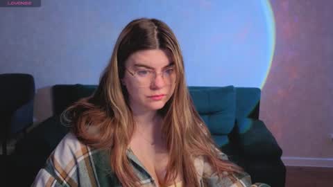 Zoe online show from March 23, 2026, 1:42 am