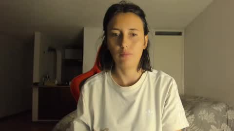 ZOE online show from February 14, 2025, 1:34 am