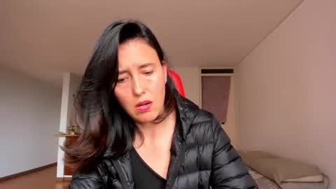 Snapshot of zoe_jeane_beker chatting on October 25, 2025, 8:25 pm ZOE online show from October 25, 2025, 8:25 pm