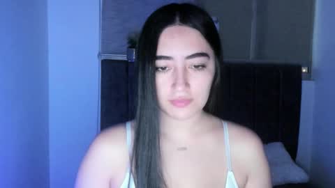 Snapshot of zoe_jones7 chatting on October 20, 2025, 2:01 am zoe_jones7 online show from October 20, 2025, 2:01 am