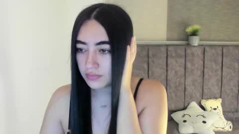 zoe_jones7 online show from December 15, 2025, 4:06 am