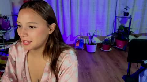ZOE online show from April 25, 2026, 4:04 am