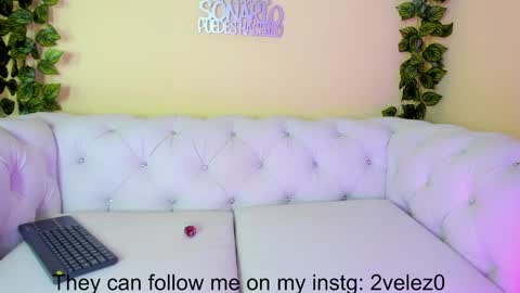 Snapshot of zoe_kravitx chatting on December 10, 2024, 2:05 am CAMILA online show from December 10, 2024, 2:05 am