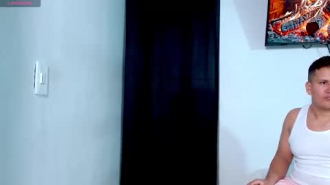 zoe_latin4 online show from April 28, 2026, 6:07 am