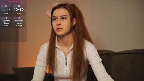 zoe_milkis online show from January 25, 2025, 6:34 am