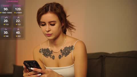 zoe_milkis online show from January 30, 2025, 10:19 am