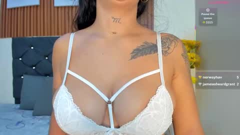 Zoe online show from October 4, 2025, 9:35 pm