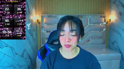 Zoe  online show from December 18, 2025, 3:12 am