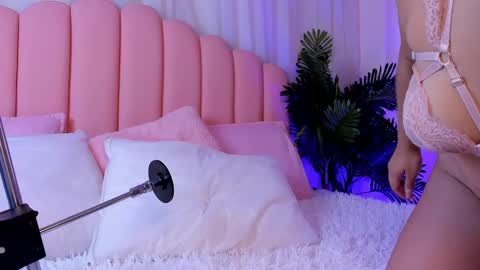 Zoe online show from February 17, 2025, 5:21 pm