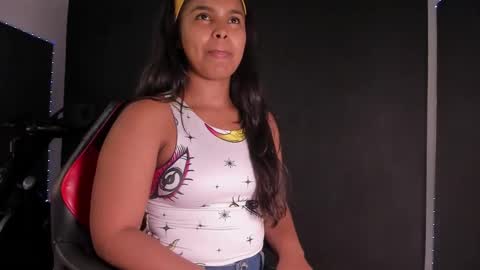 Snapshot of zoe_roux210949 chatting on January 8, 2025, 11:41 pm Zoe online show from January 8, 2025, 11:41 pm