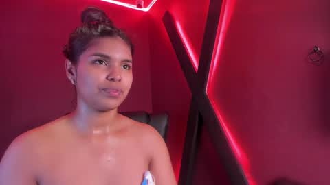 Snapshot of zoe_roux210949 chatting on March 4, 2025, 7:54 pm Zoe online show from March 4, 2025, 7:54 pm