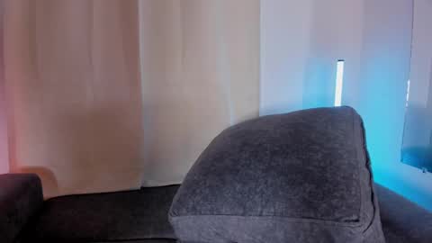 Snapshot of zoe_roux210949 chatting on March 9, 2025, 1:14 am Zoe online show from March 9, 2025, 1:14 am