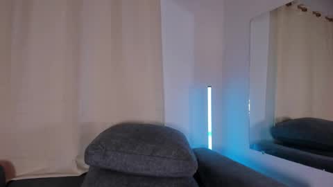Snapshot of zoe_roux210949 chatting on March 9, 2025, 10:52 pm Zoe online show from March 9, 2025, 10:52 pm
