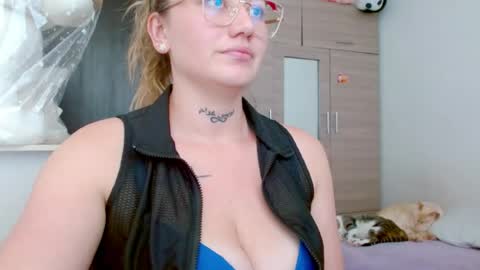 ZOE online show from July 31, 2026, 4:50 pm