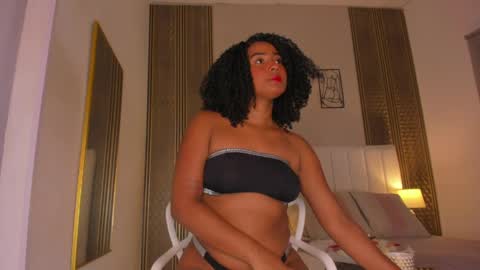 Hi guys i am Zoe  online show from April 6, 2026, 11:33 am