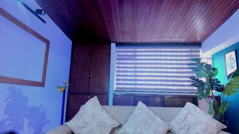 Snapshot of zoe_sttonee chatting on September 21, 2025, 12:29 pm zoe sttonee online show from September 21, 2025, 12:29 pm